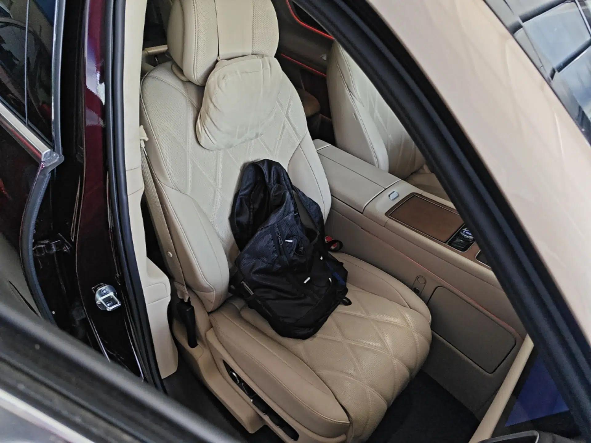 Hima AITO M9 2025 Extended-Range Ultra Version 52 kWh 6-Seater — миниатюра 19