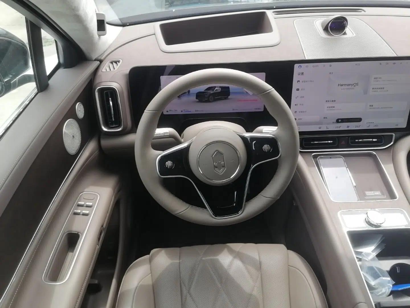 Hima AITO M9 2024 Range-Extended Ultra Version 52 kWh 6-Seater Model — миниатюра 13