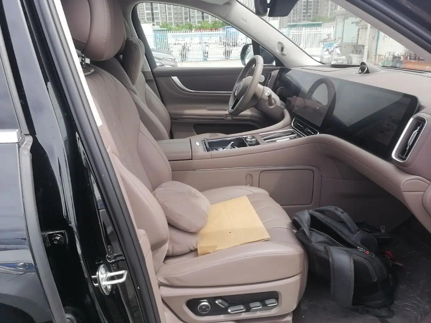 Hima AITO M9 2024 Range-Extended Ultra Version 52 kWh 6-Seater Model — миниатюра 19