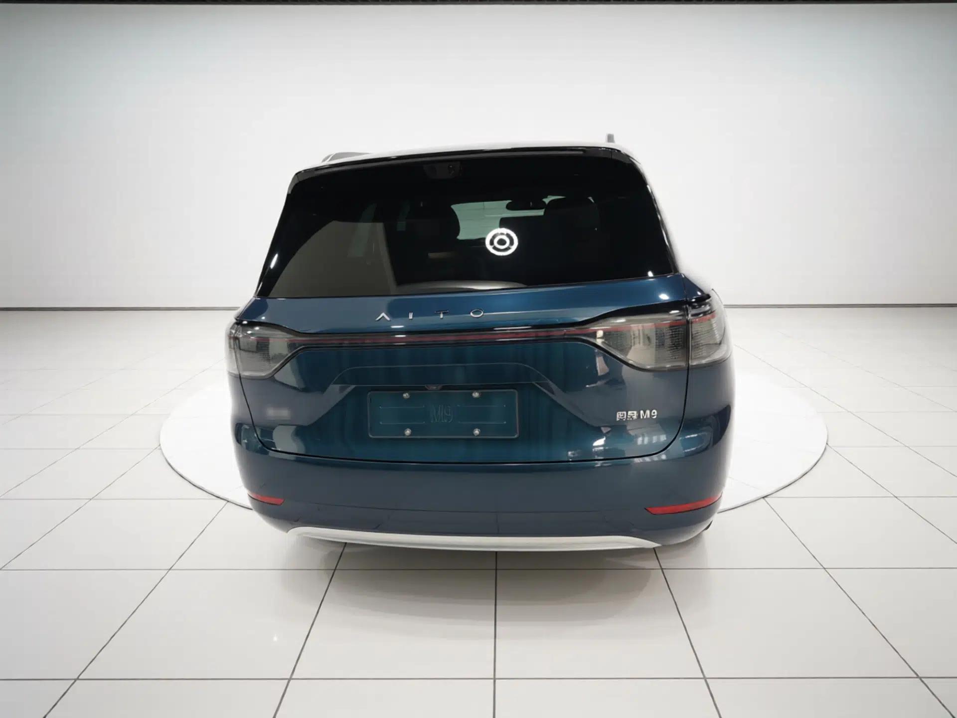 Hima AITO M9 2025 Extended-Range Ultra Version 52 kWh 6-Seater — миниатюра 3