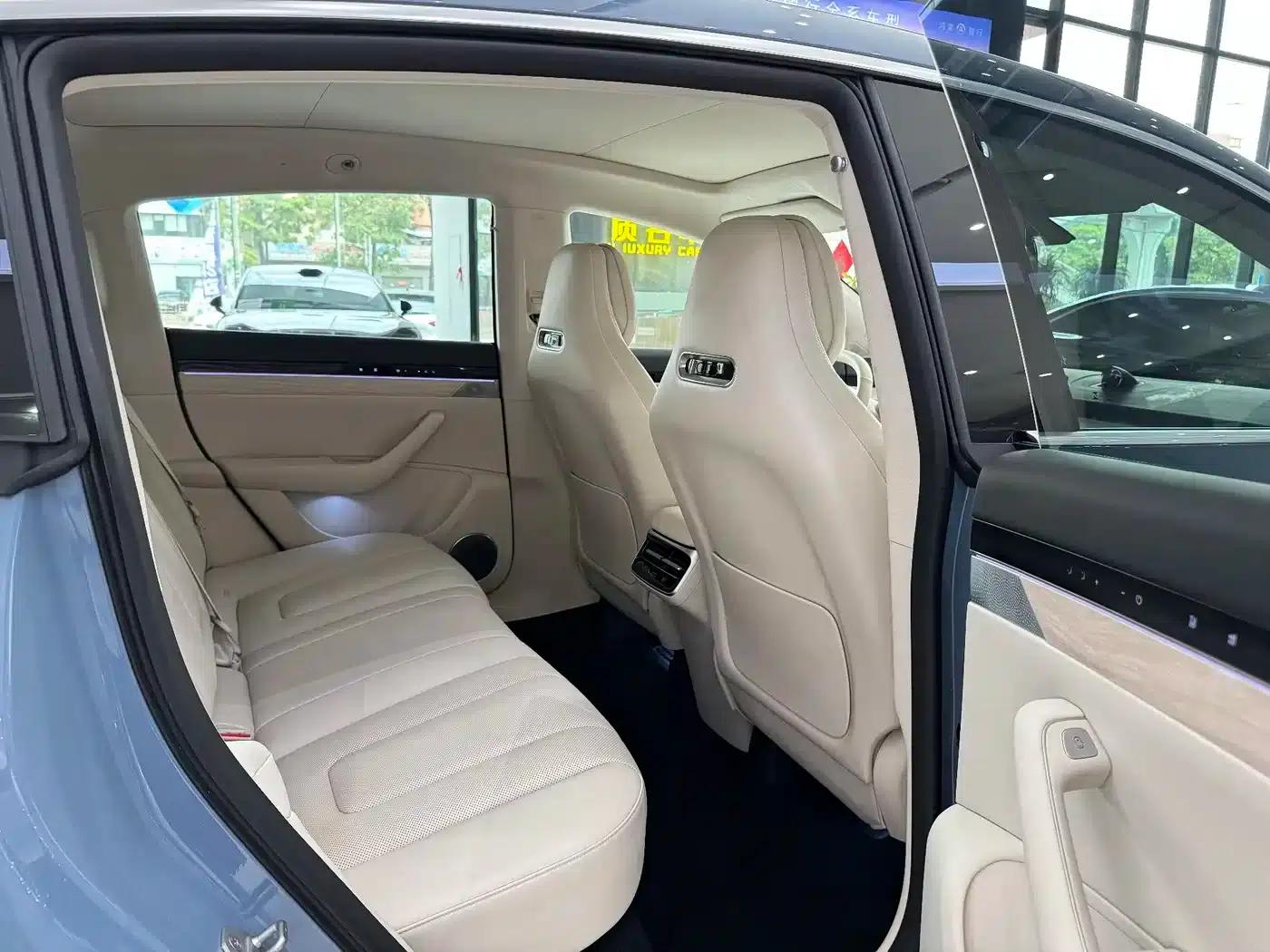 Zhijie R7 2024 Pure Electric 736km Ultra — миниатюра 6