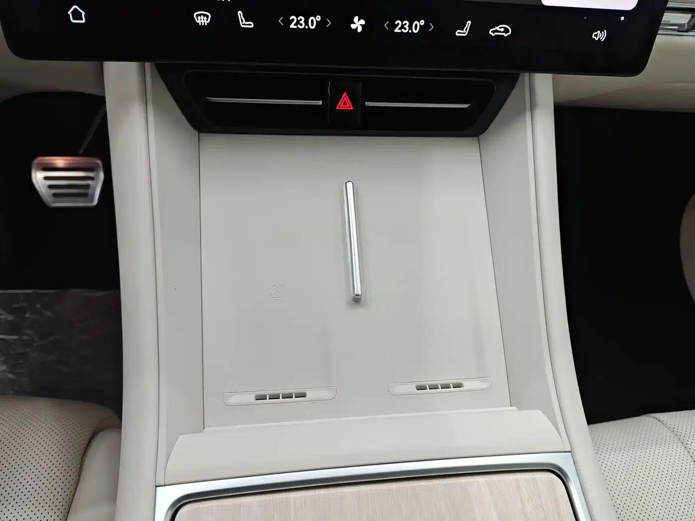 Zhijie R7 2025 Model, Extended Range 331km Ultra — миниатюра 15