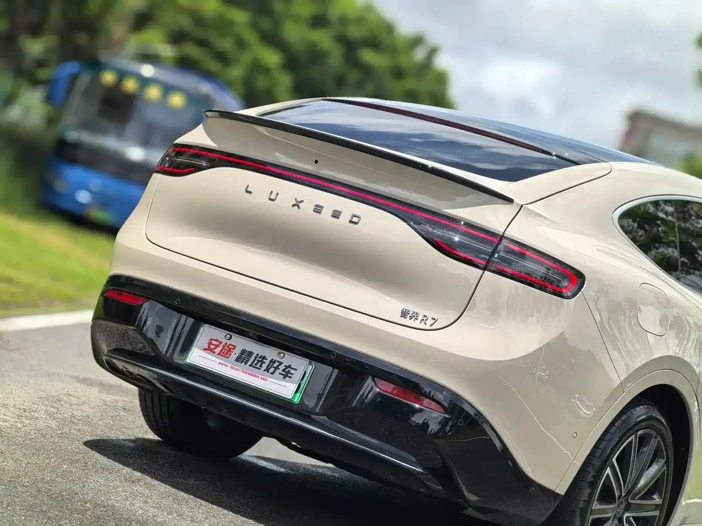 Zhijie R7 2025 Model, Extended Range 251km Max — миниатюра 8