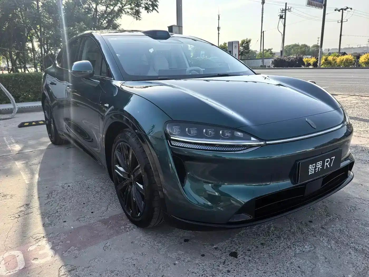 Zhijie R7 2026 Pure Electric Ultra (192-line LiDAR) — миниатюра 2