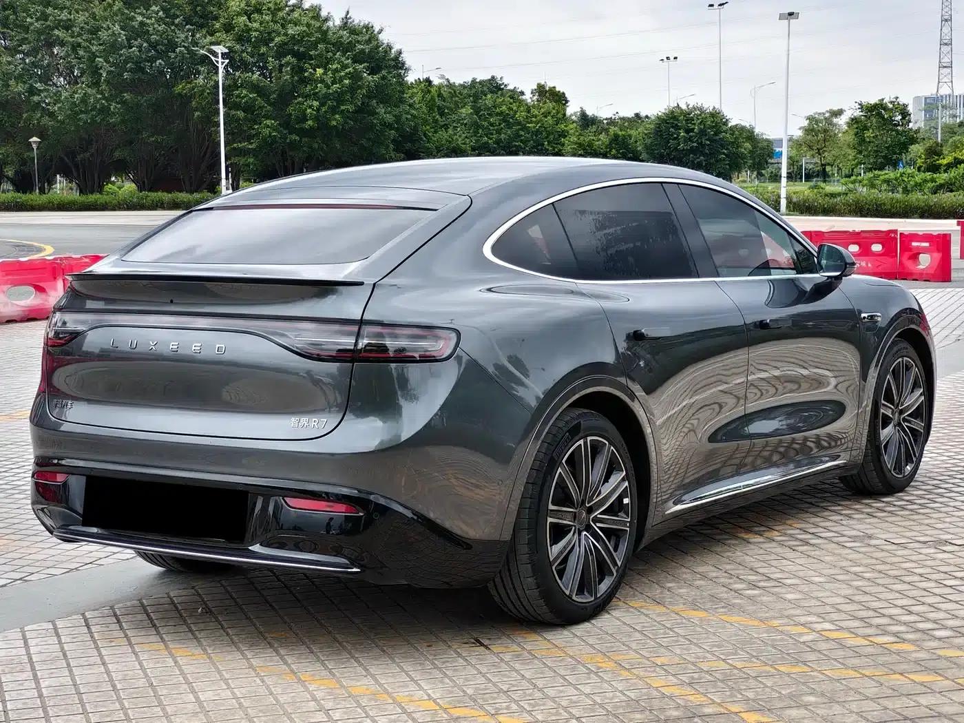 Zhijie R7 2024 Pure Electric 667km Pro — миниатюра 5