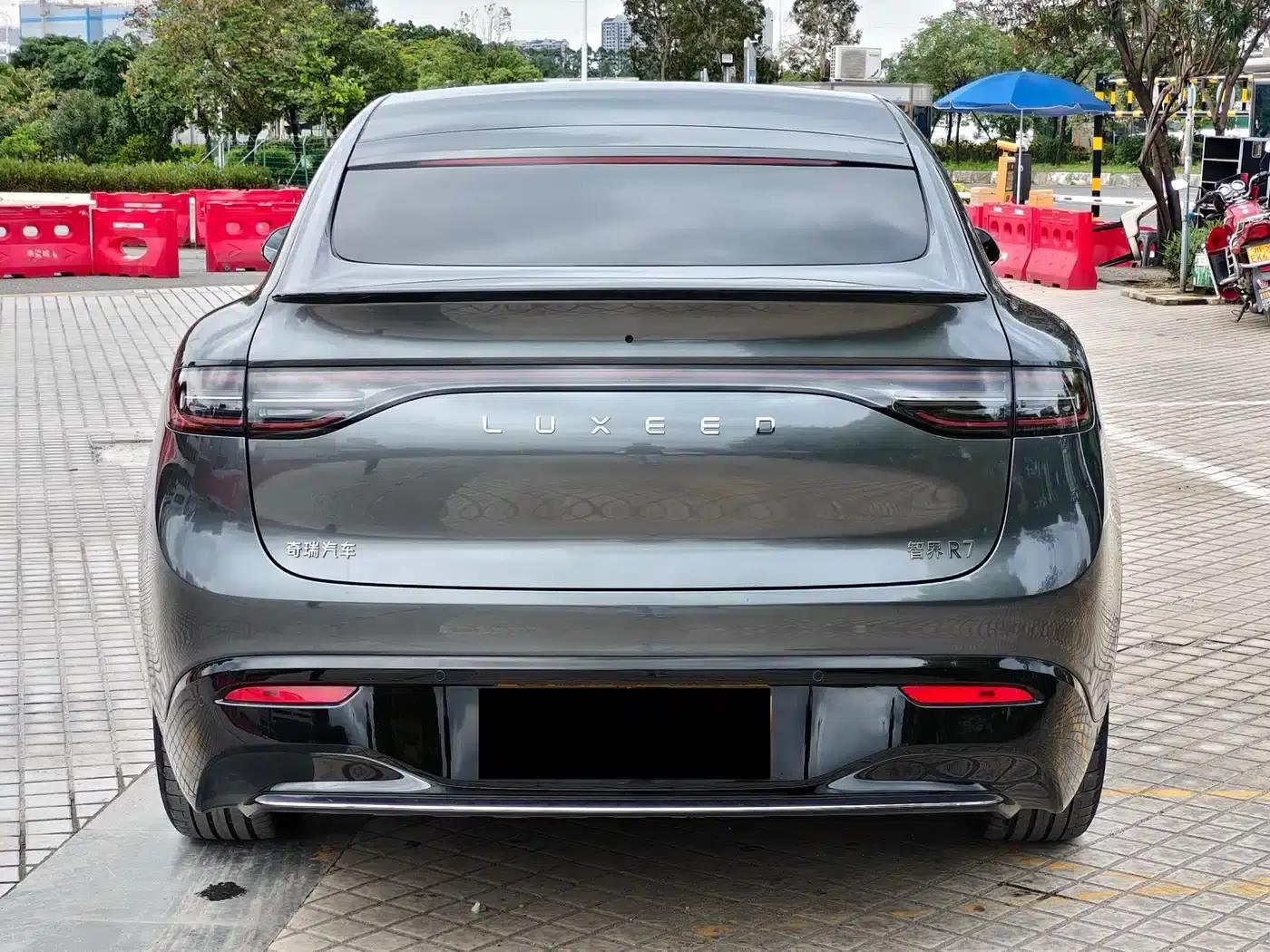 Zhijie R7 2024 Pure Electric 667km Pro — миниатюра 6