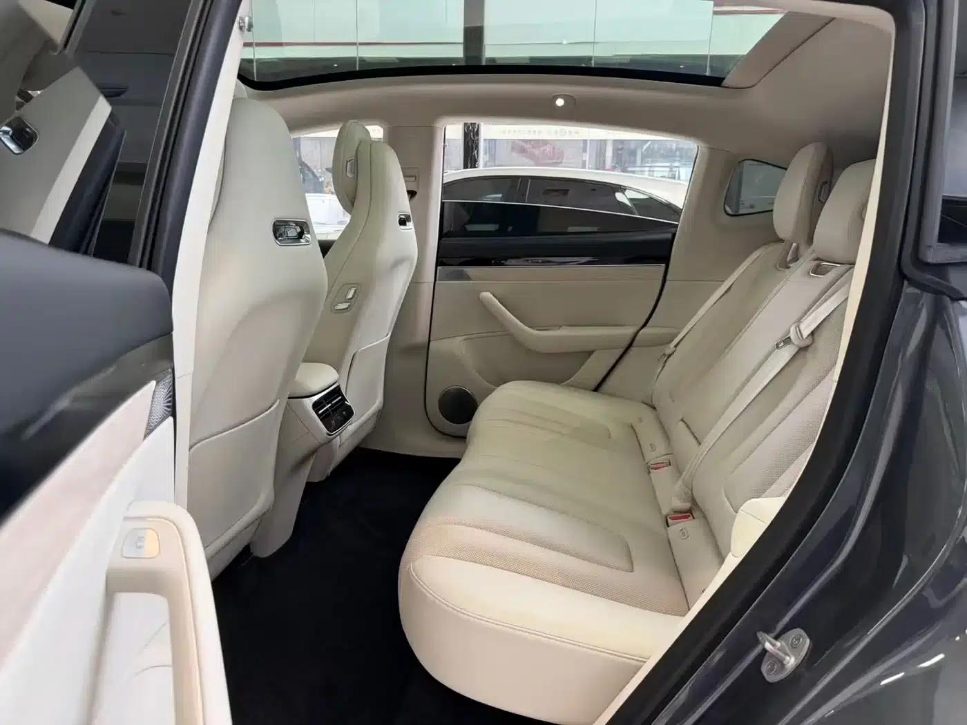 Zhijie R7 2024 Pure Electric 667km Pro — миниатюра 9