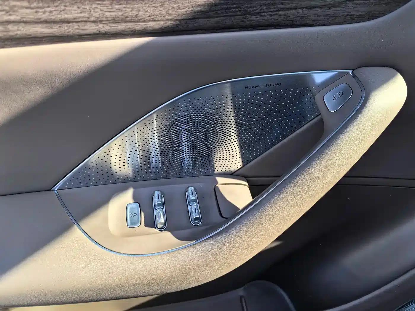 Zhijie R7 2025 Model, Extended Range 251km Max — миниатюра 2