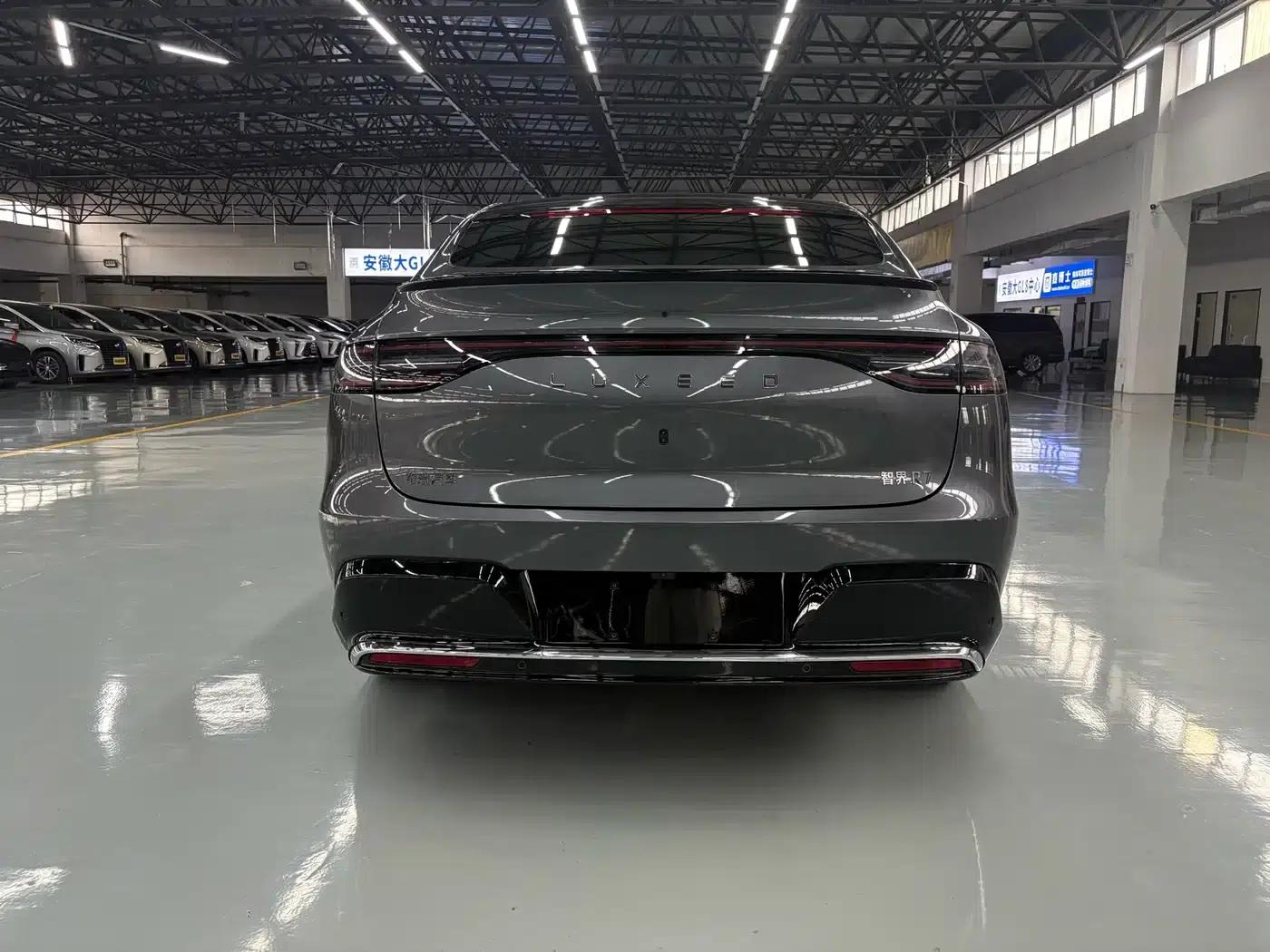 Zhijie R7 2026 Pure Electric Max+ (192-line LiDAR) — миниатюра 12