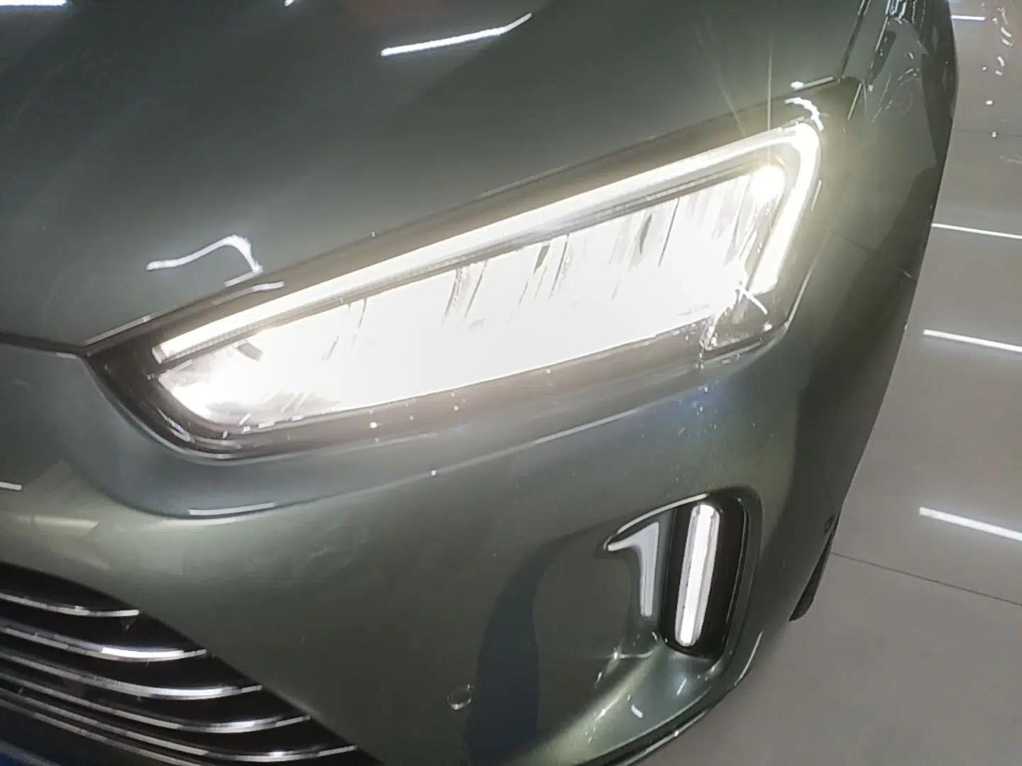 Hima AITO M5 2022 Extended-Range Four-Wheel Drive Performance Version — миниатюра 8