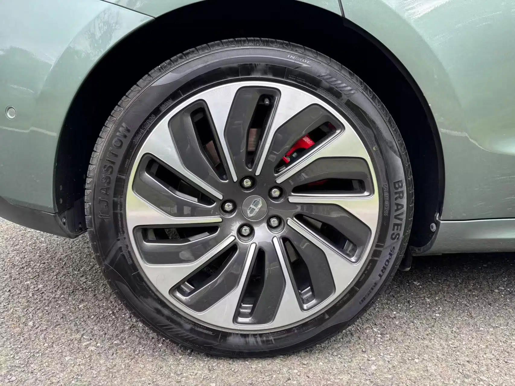 Hima AITO M5 2022 Extended-Range Four-Wheel Drive Performance Version — миниатюра 23