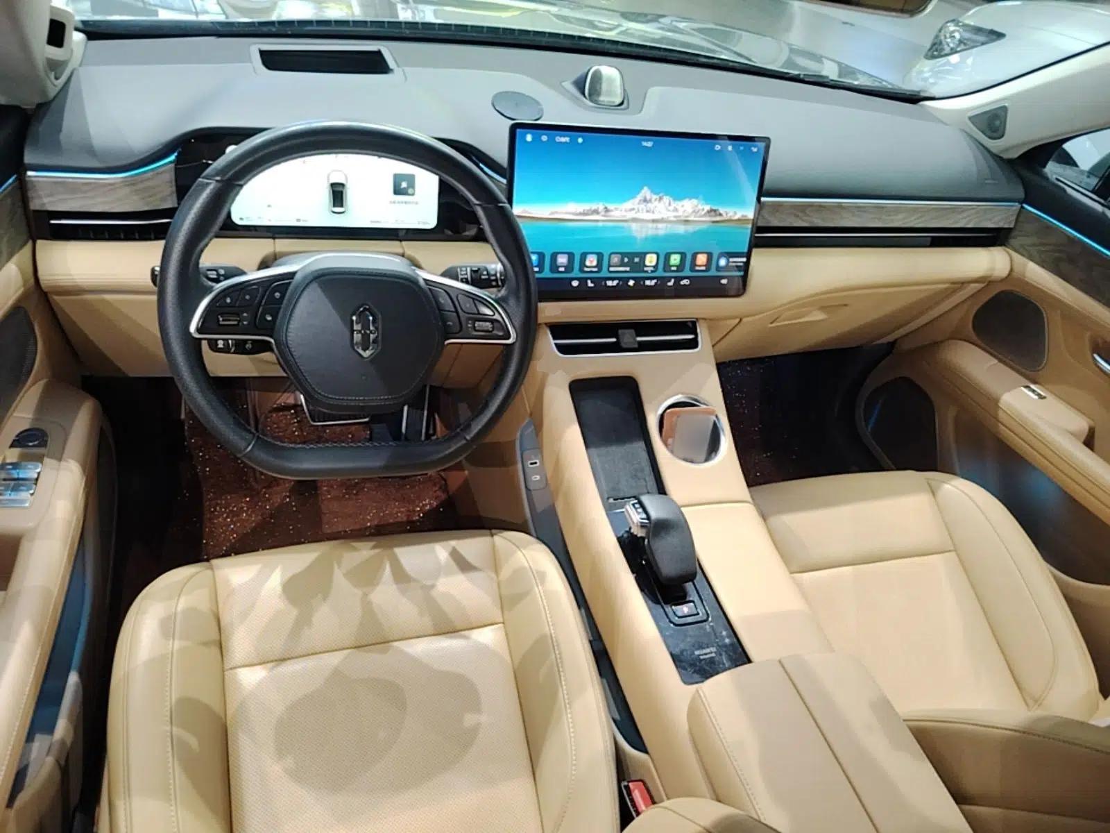 Hima AITO M5 2022 Extended-Range Four-Wheel Drive Performance Version — миниатюра 24