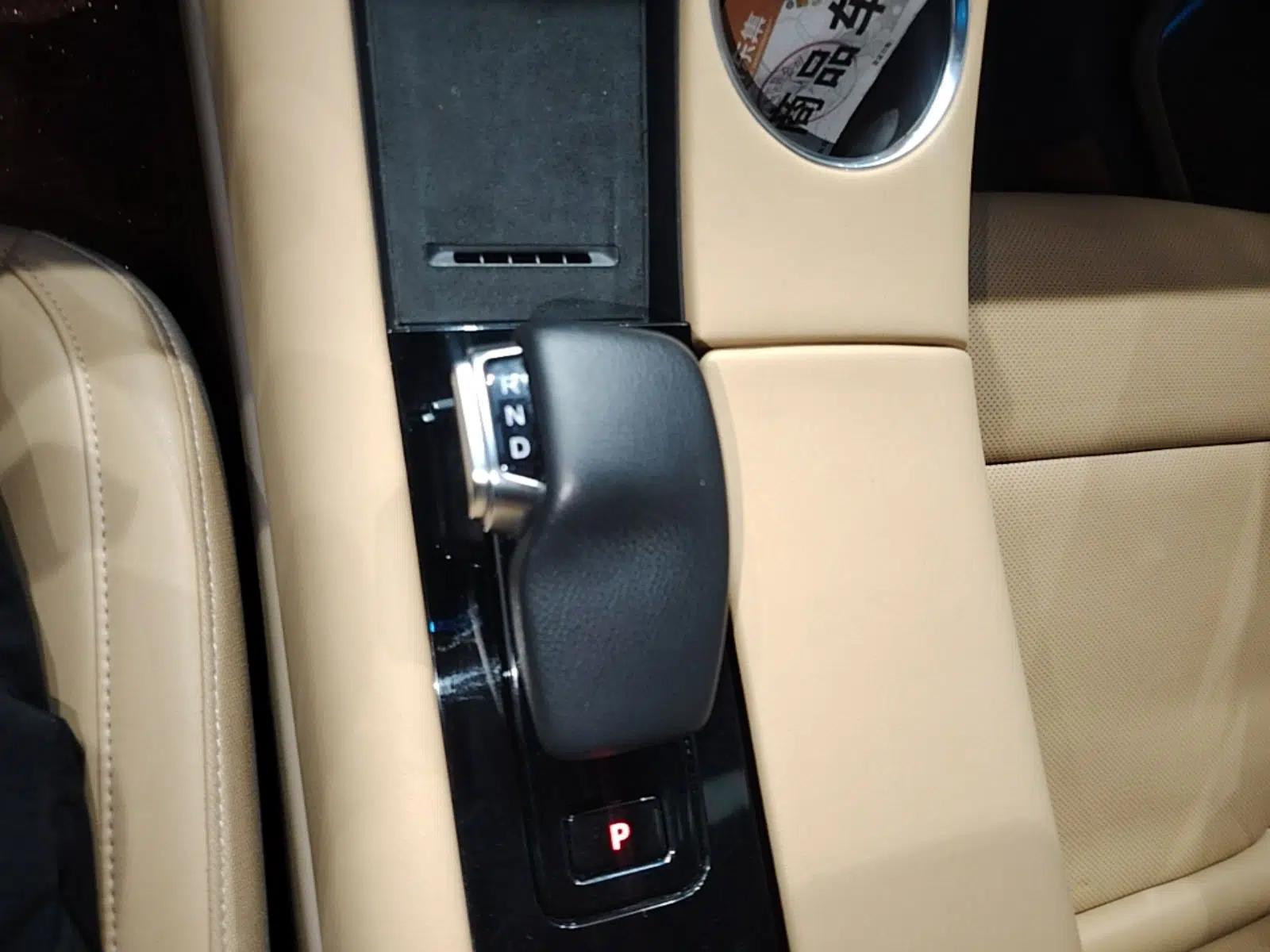 Hima AITO M5 2022 Extended-Range Four-Wheel Drive Performance Version — миниатюра 29