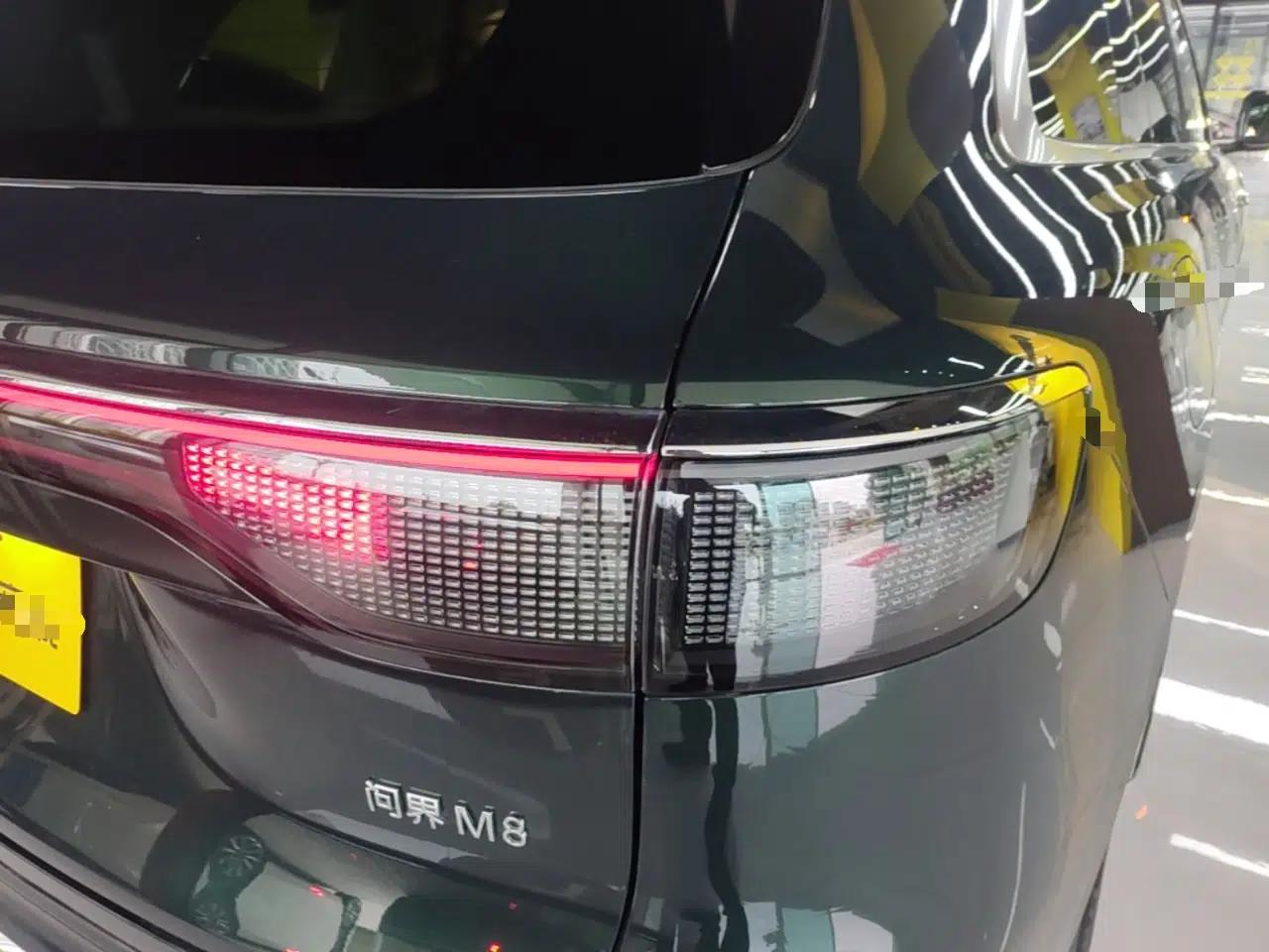Hima AITO M8 2025 Extended-Range Max+ Version 53.4 kWh 6-Seater Edition — миниатюра 9