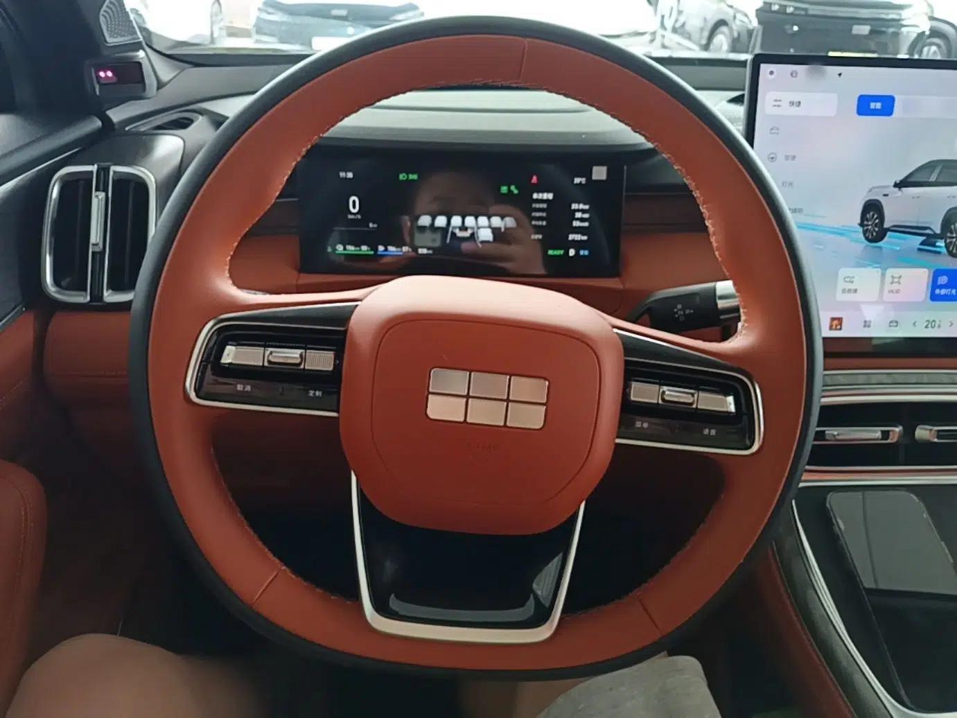 Geely Galaxy M7 2026 Model Yuanyoujia 225km Starship Edition — миниатюра 13
