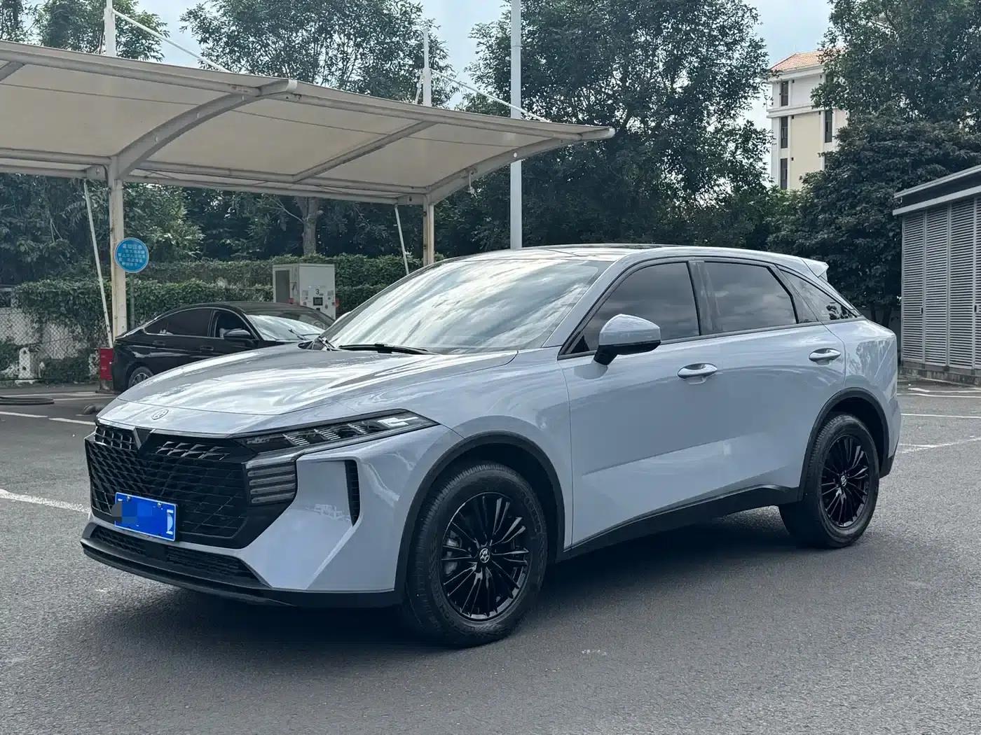 Venucia V2022 260T Dark Horse Edition - Idol — миниатюра 1