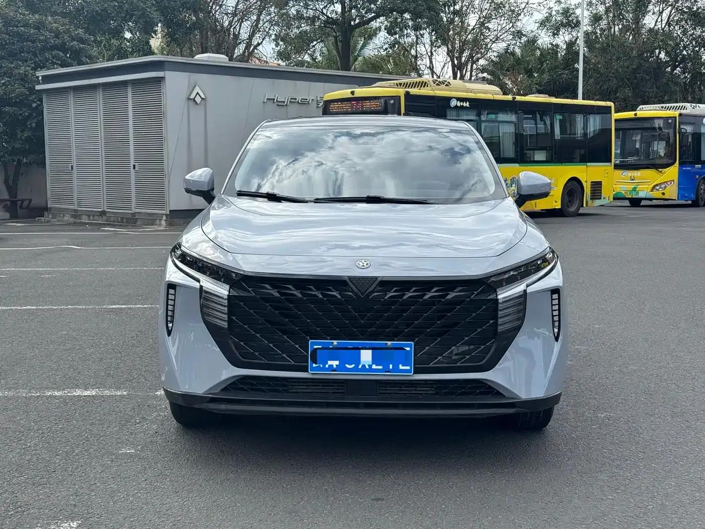 Venucia V2022 260T Dark Horse Edition - Idol — миниатюра 3
