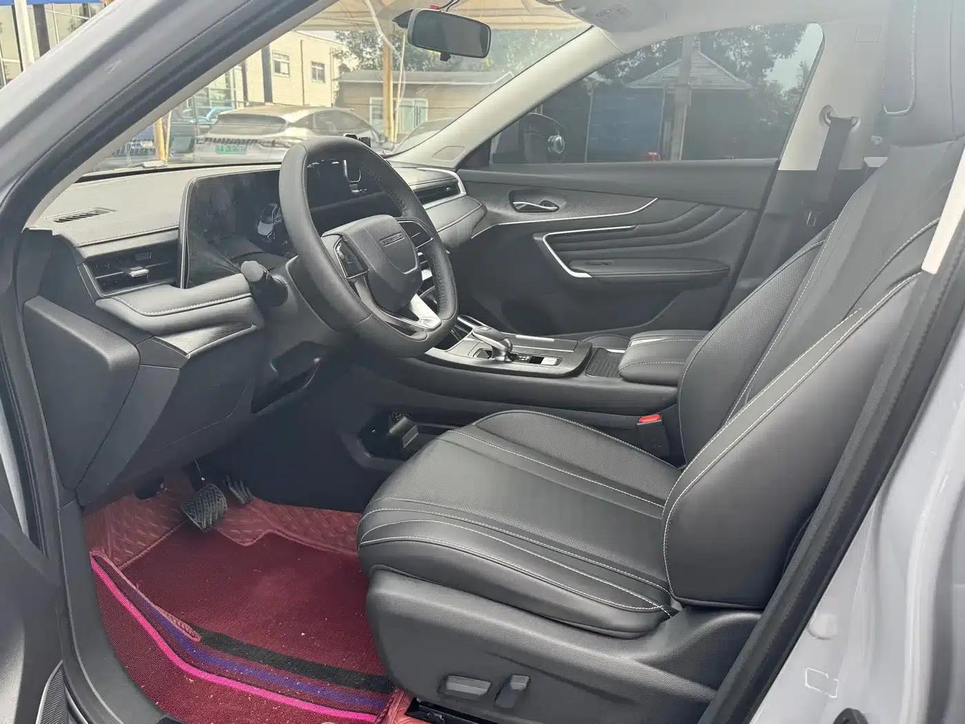 Venucia V2022 260T Dark Horse Edition - Idol — миниатюра 4