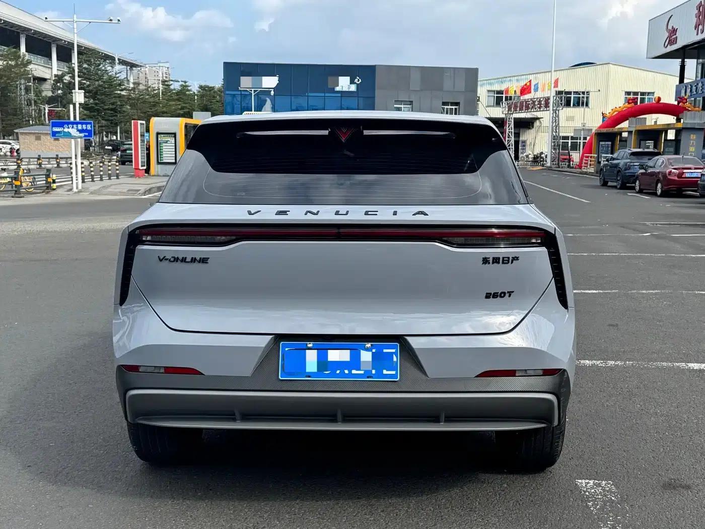Venucia V2022 260T Dark Horse Edition - Idol — миниатюра 7