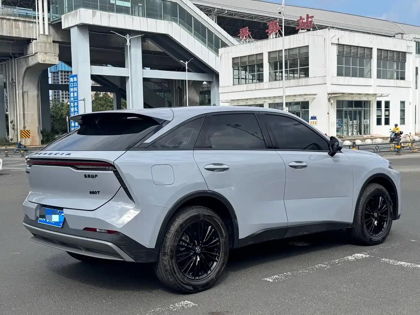 Venucia V2022 260T Dark Horse Edition - Idol — миниатюра 8