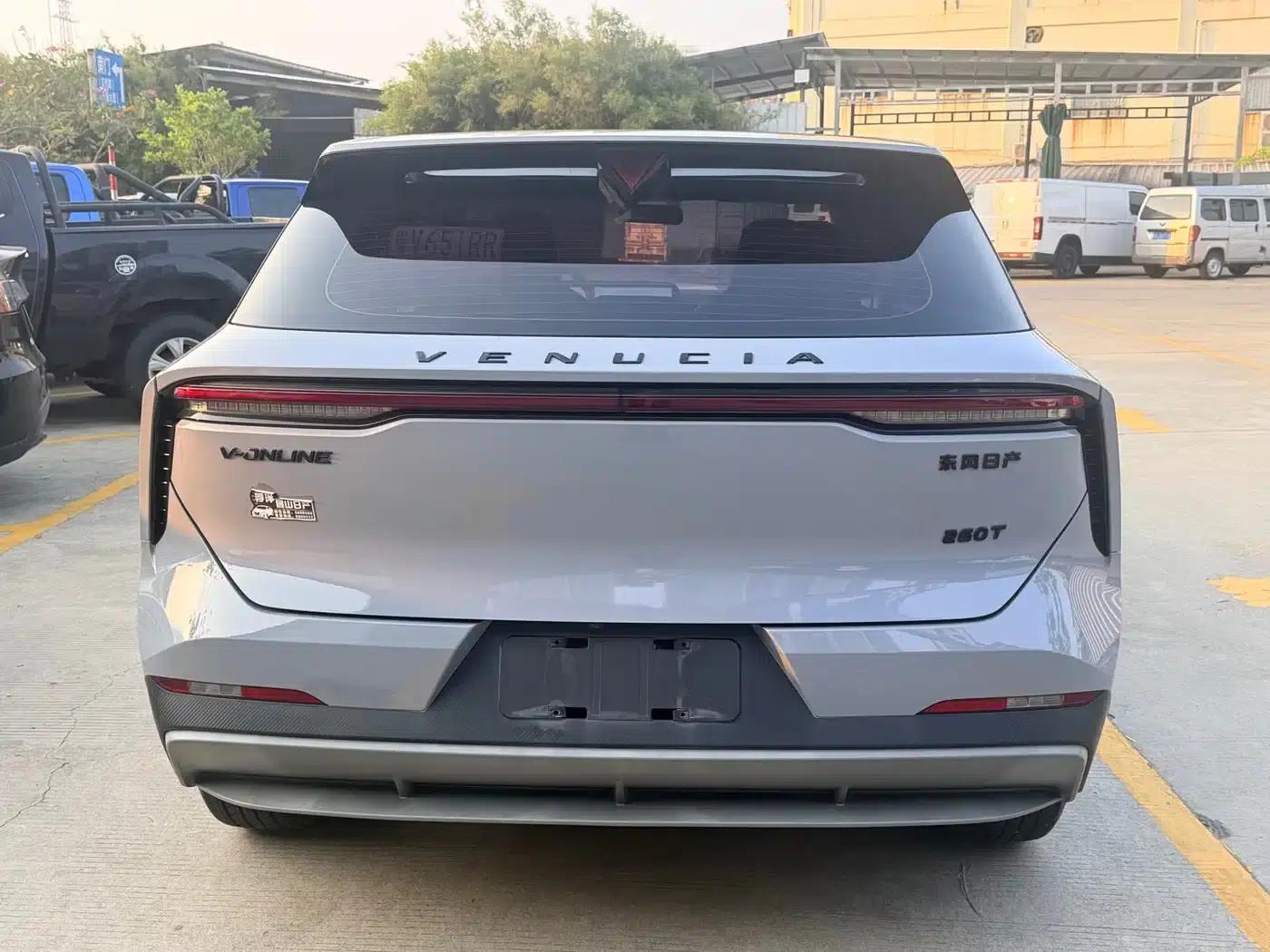Venucia V2022 260T Dark Horse Edition - Idol — миниатюра 4