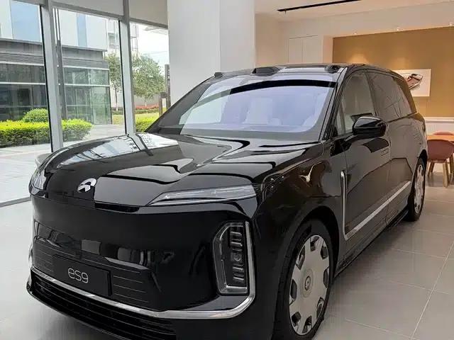 NIO ES9 2026 Model 102kWh Executive Island Signature Edition