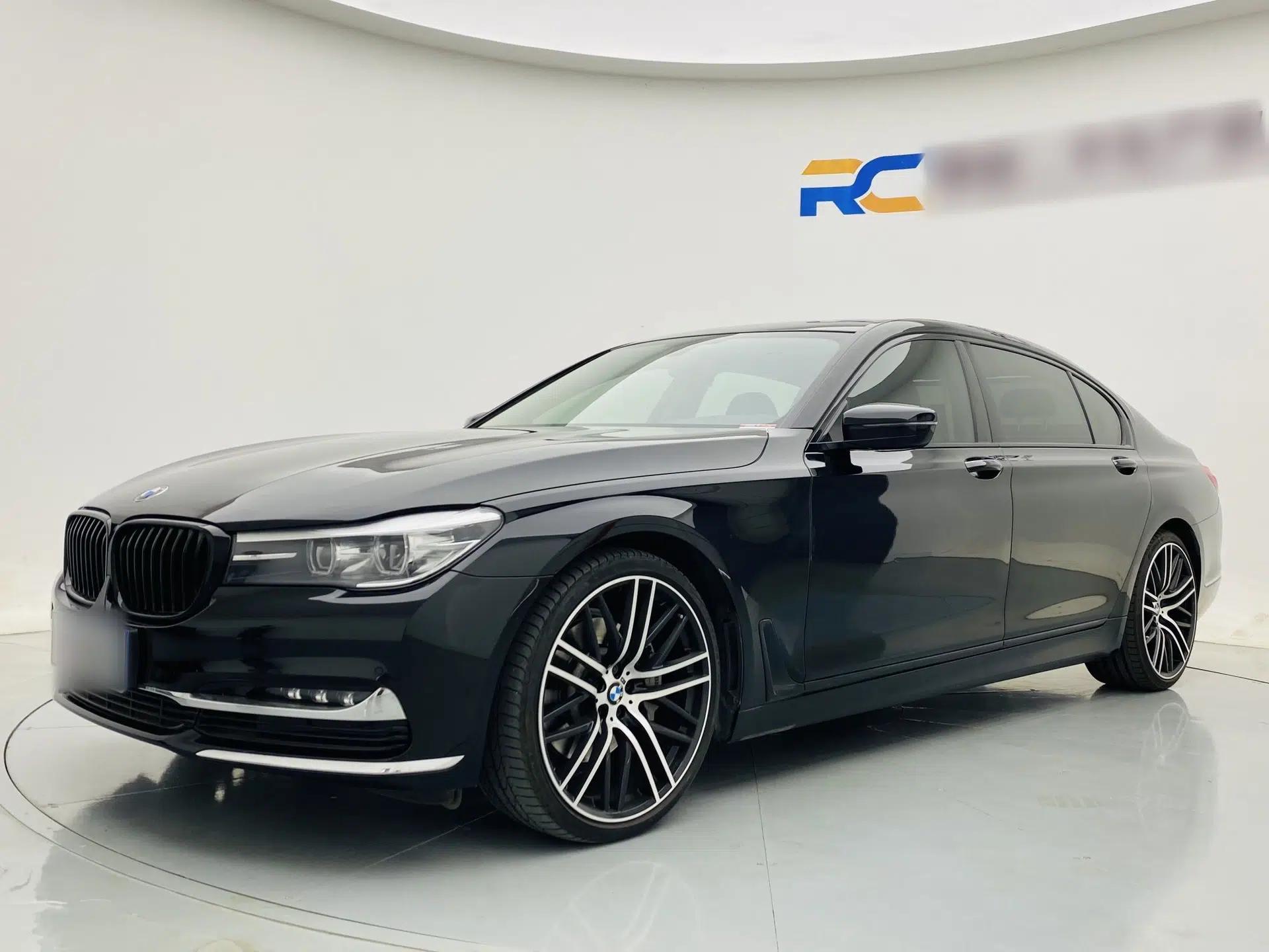 BMW 7 Series 2018 730Li Leading Model Excellence Package — миниатюра 12