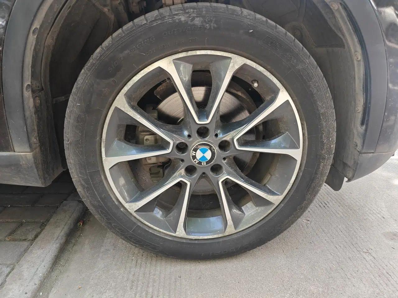 BMW X5 2014 xDrive35i Leading Model — миниатюра 8