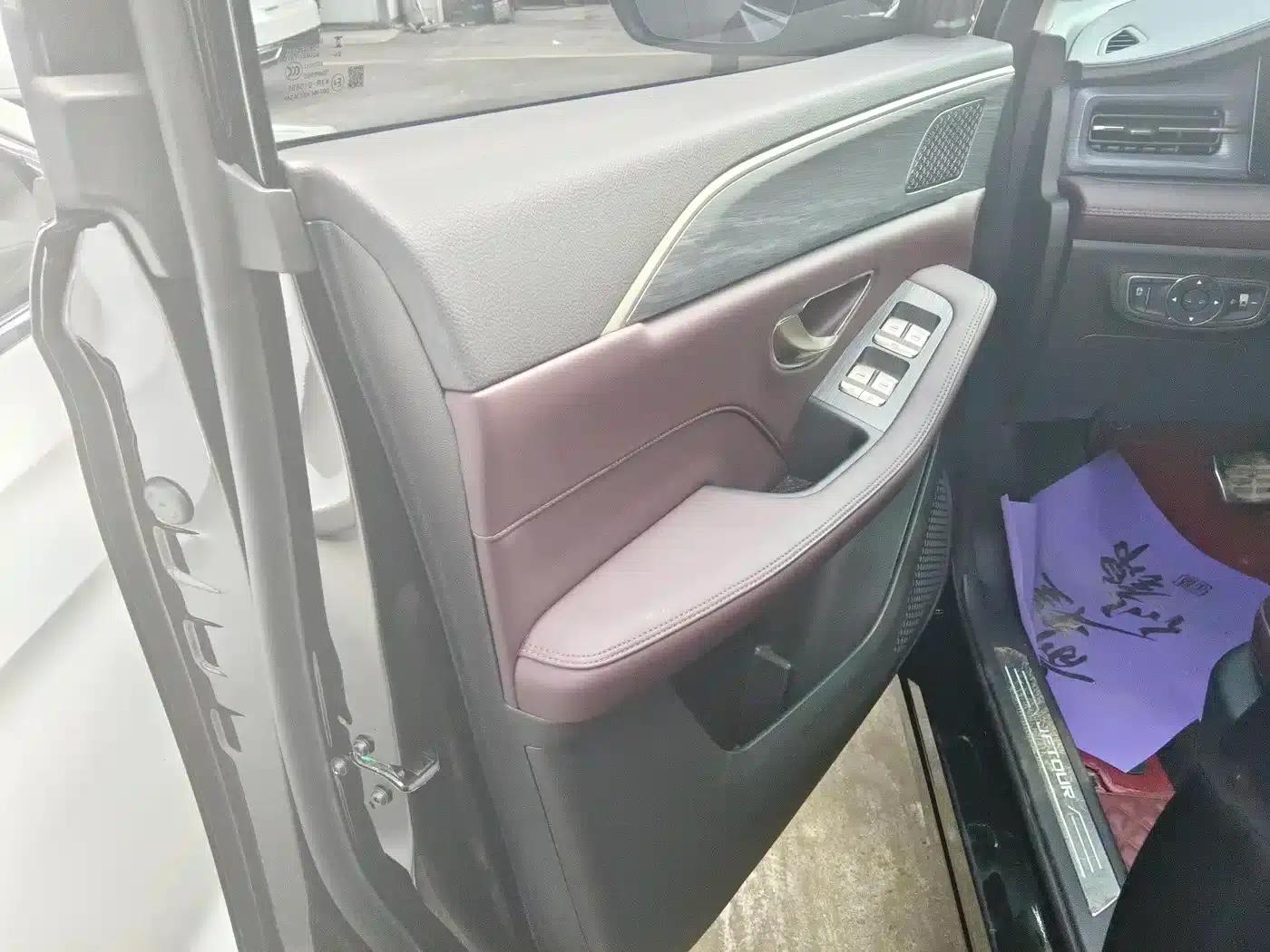 Jetour X90 PLUS 2025 Super Edition 1.6TD DCT Villa PRO 7-seater — миниатюра 13