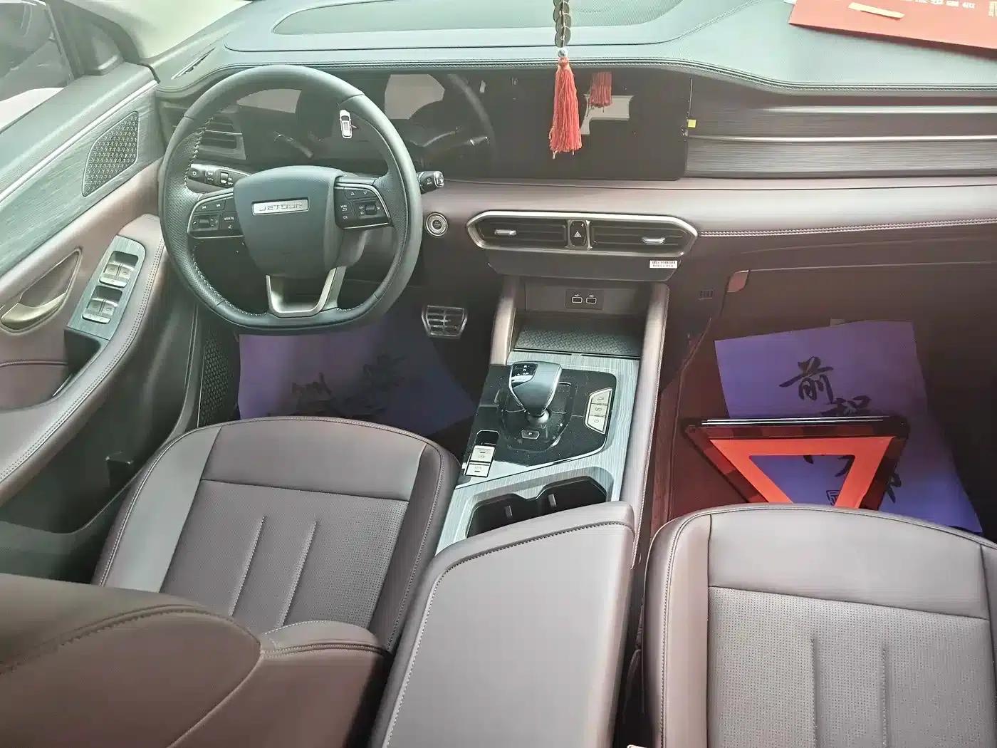 Jetour X90 PLUS 2025 Super Edition 1.6TD DCT Villa PRO 7-seater — миниатюра 8