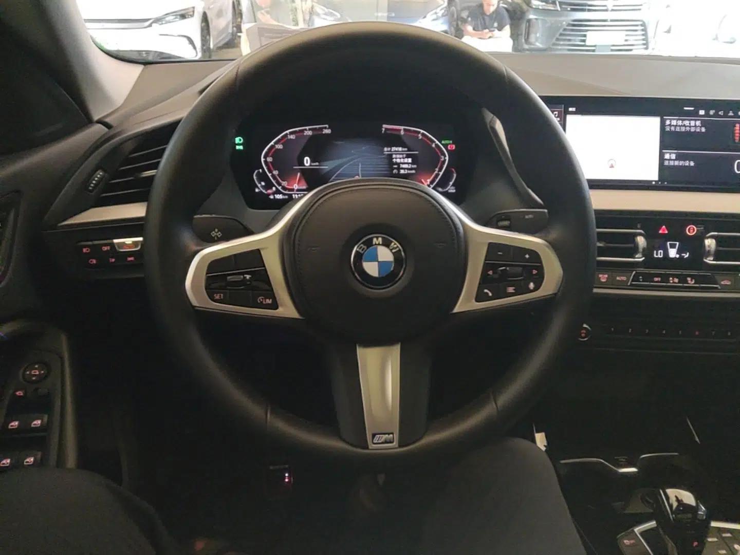 BMW 2 Series 2021 225i 4-Door Coupe M Sport Package — миниатюра 13