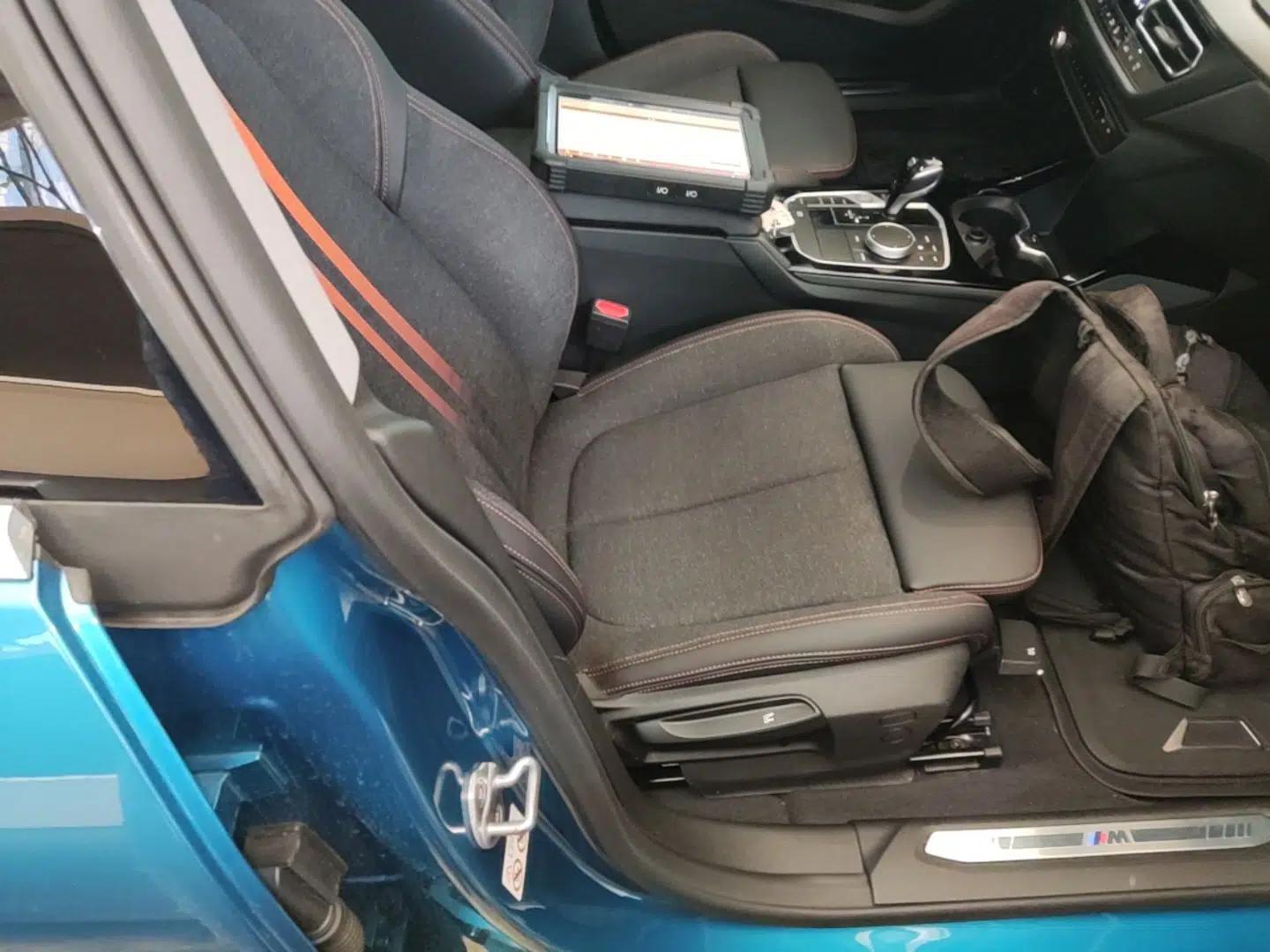 BMW 2 Series 2021 225i 4-Door Coupe M Sport Package — миниатюра 19