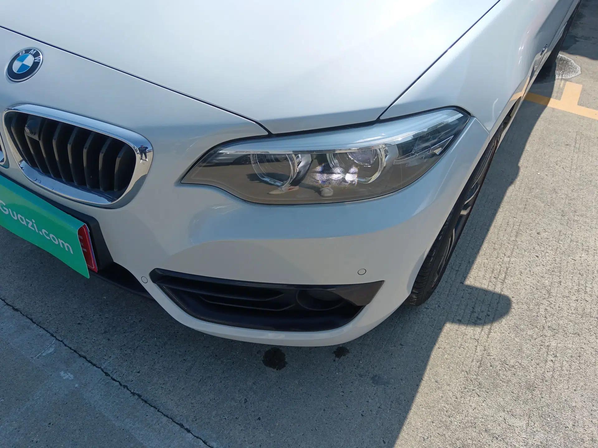 BMW 2 Series 2018 220i Sport Design Package — миниатюра 6