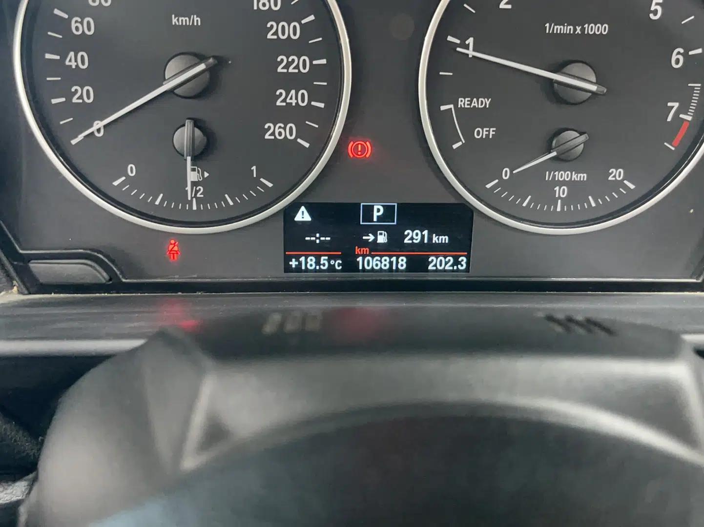 BMW 2 Series 2015 218i Convertible Coupe — миниатюра 7