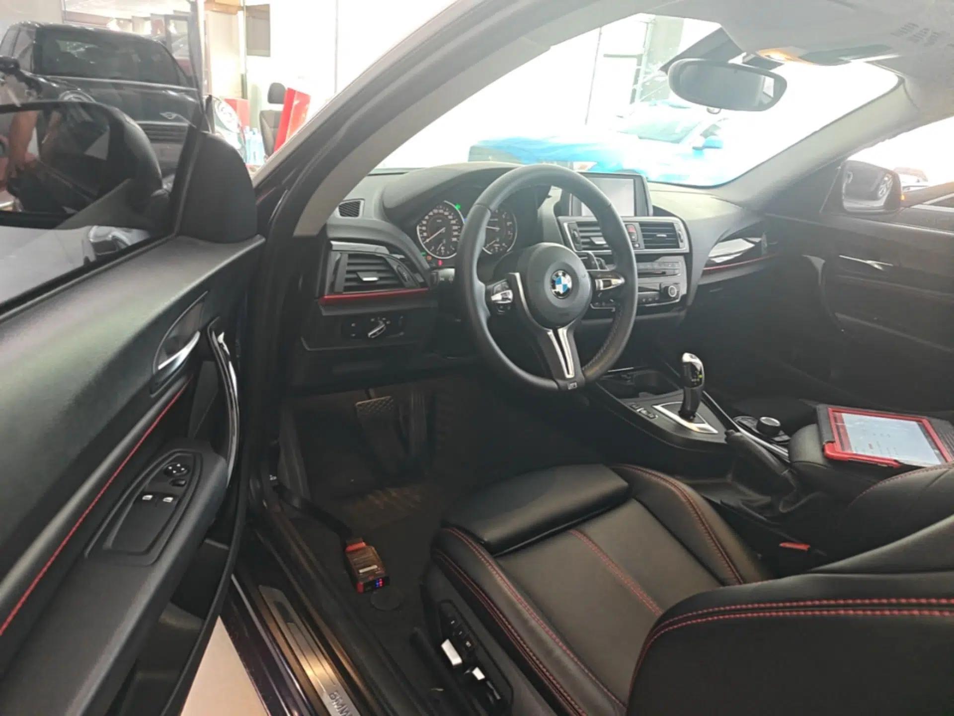 BMW 2 Series 2014 220i Sport Design Package — миниатюра 23