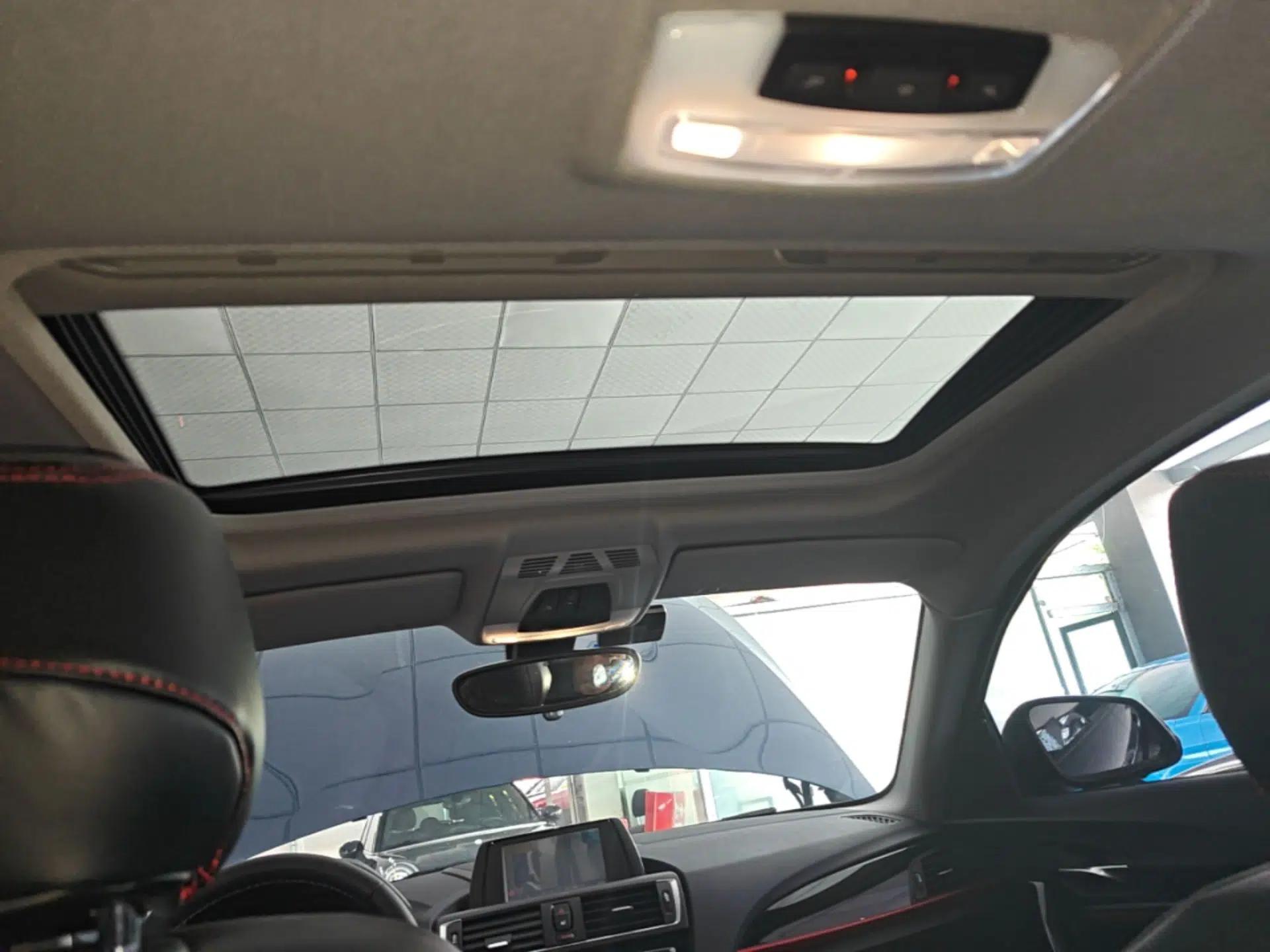 BMW 2 Series 2014 220i Sport Design Package — миниатюра 26