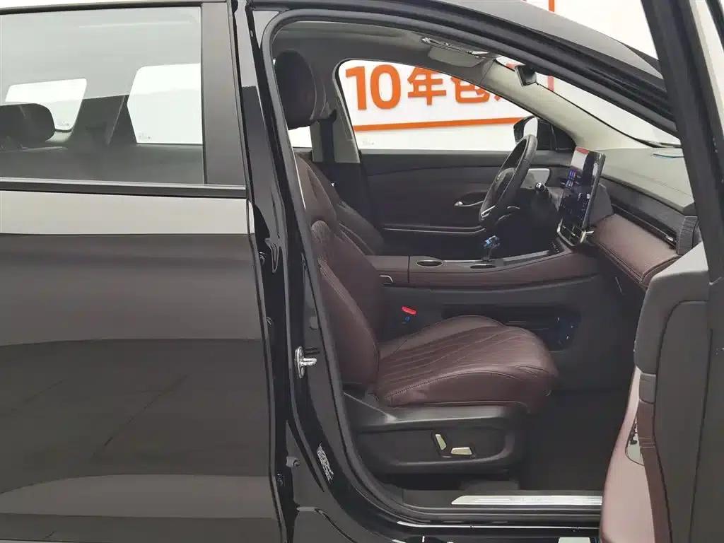 Jetour X90 PRO 2024 2.0T DCT Premium Edition 5-seater — миниатюра 23