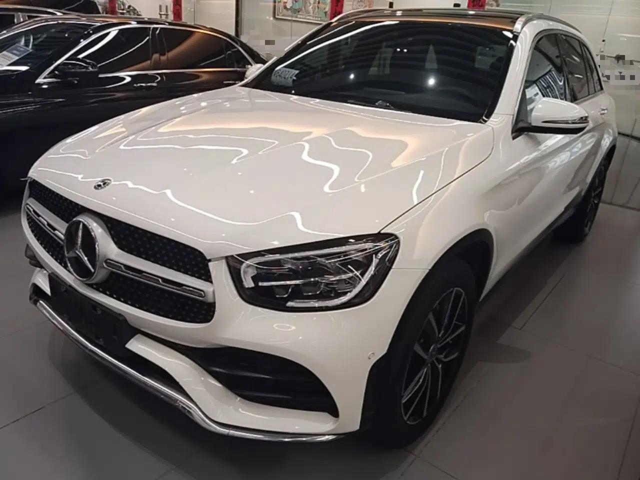 Mercedes-Benz GLC 2021 GLC 260 L 4MATIC Luxury Model — миниатюра 1