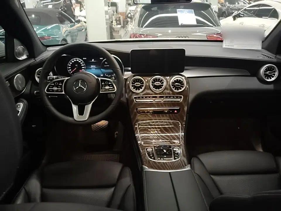 Mercedes-Benz GLC 2021 GLC 260 L 4MATIC Luxury Model — миниатюра 12