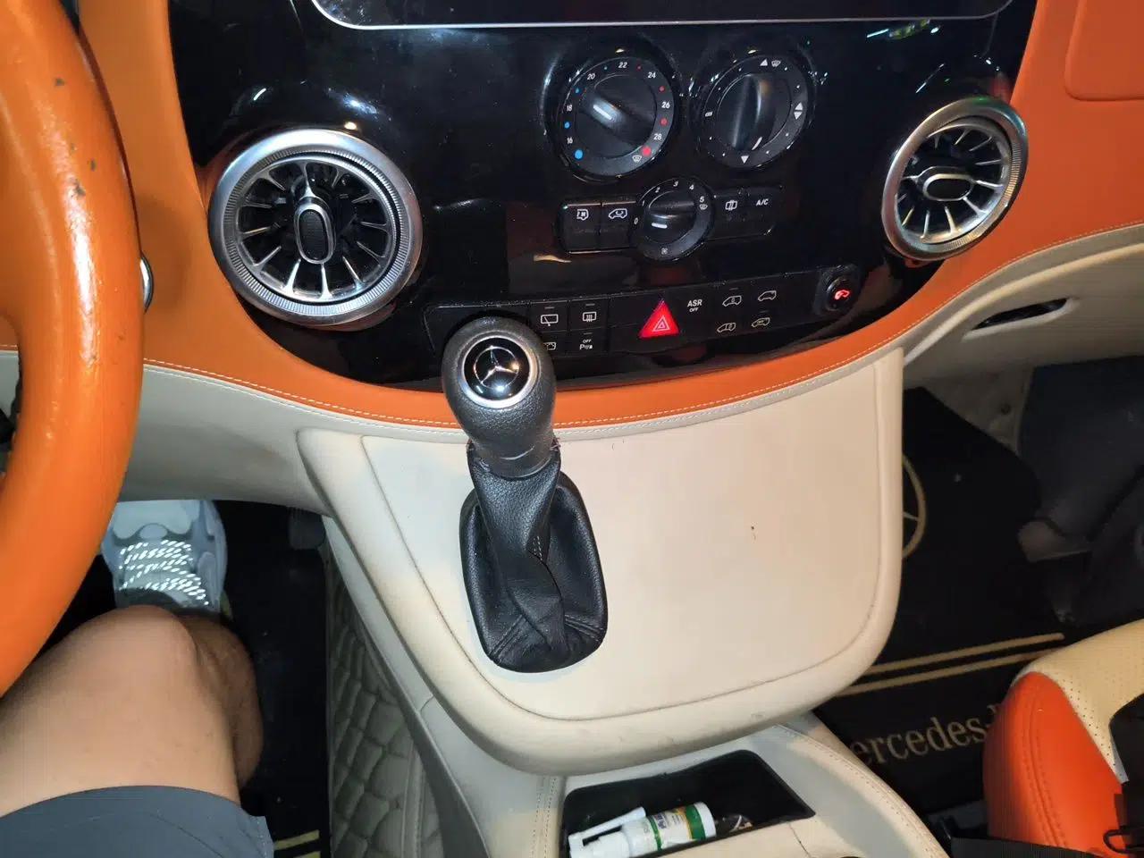 Mercedes-Benz Vito 2011 2.5L Elite Edition — миниатюра 14