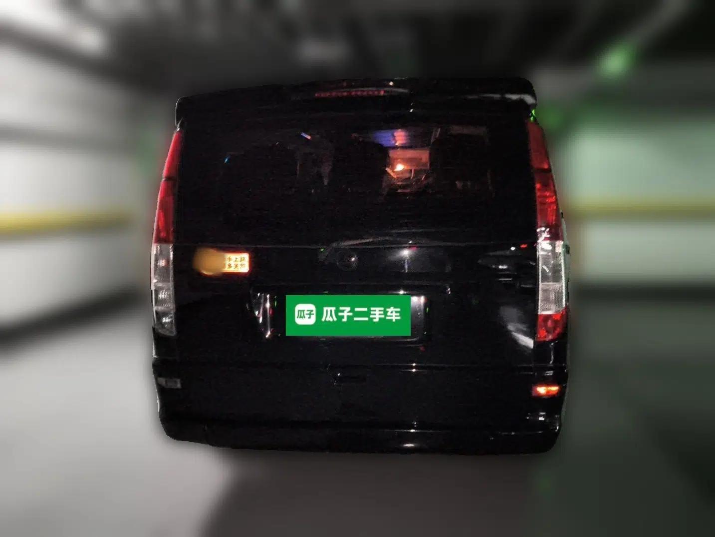 Mercedes-Benz Vito 2011 2.5L Elite Edition — миниатюра 5