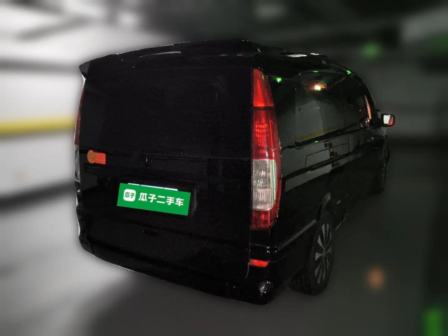Mercedes-Benz Vito 2011 2.5L Elite Edition — миниатюра 6