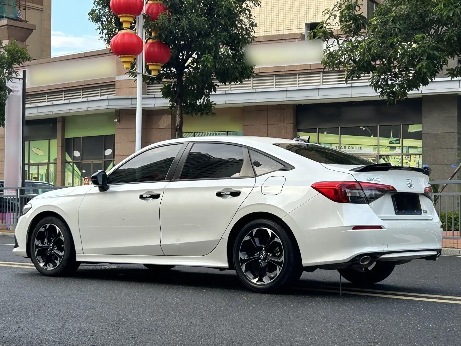 Honda Civic 2022 240TURBO CVT Dynamic Edition — миниатюра 6