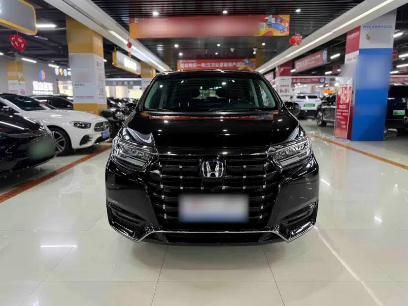 Honda Elysion 2022 2.0L eHEV Prestige Edition — миниатюра 2
