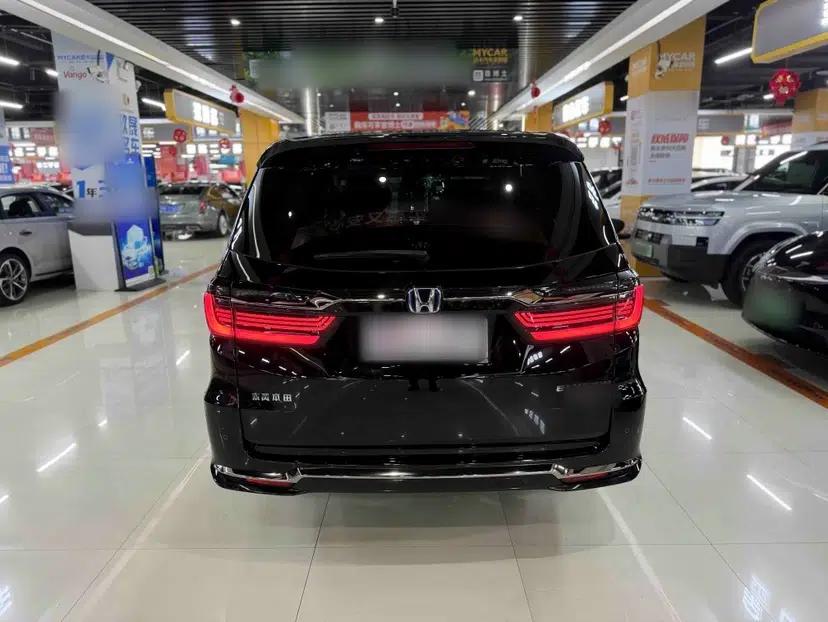 Honda Elysion 2022 2.0L eHEV Prestige Edition — миниатюра 5