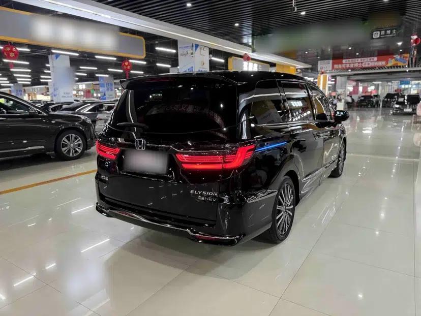 Honda Elysion 2022 2.0L eHEV Prestige Edition — миниатюра 6