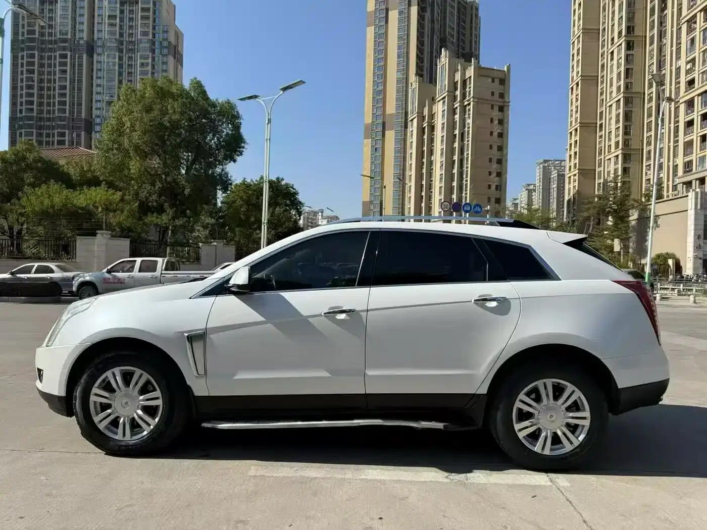 2015 Cadillac SRX 3.0L Elite — миниатюра 3