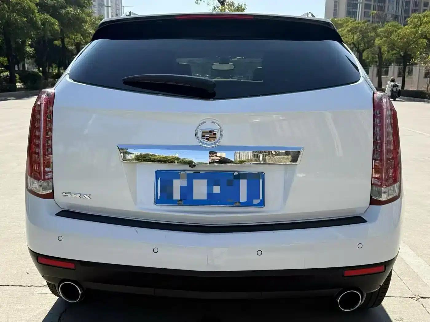 2015 Cadillac SRX 3.0L Elite — миниатюра 4