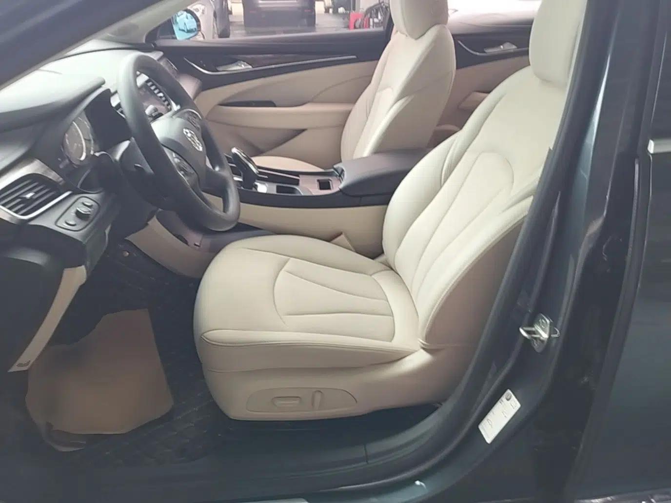 Buick LaCrosse 2019 28T Elite Edition — миниатюра 17