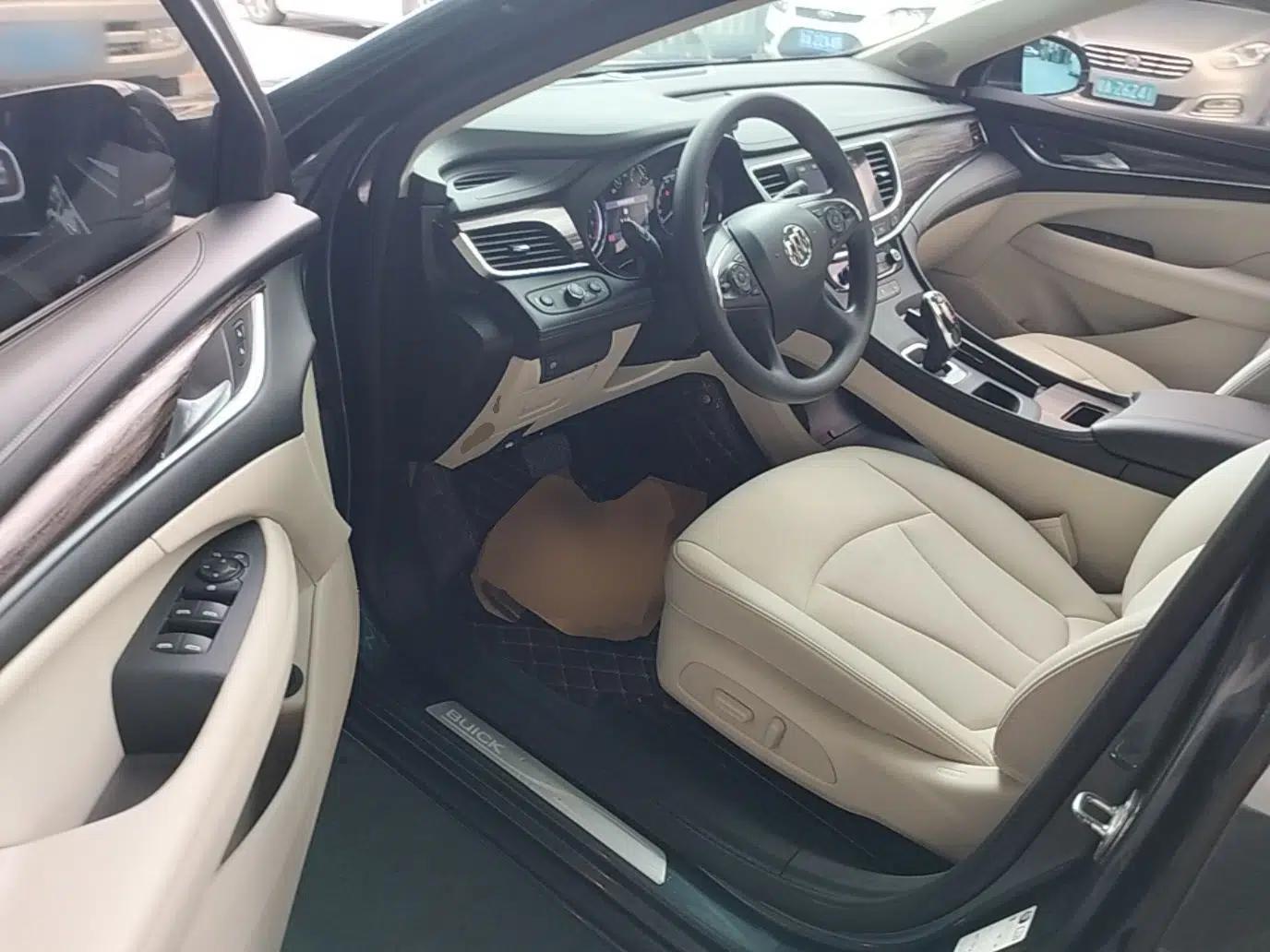 Buick LaCrosse 2019 28T Elite Edition — миниатюра 18